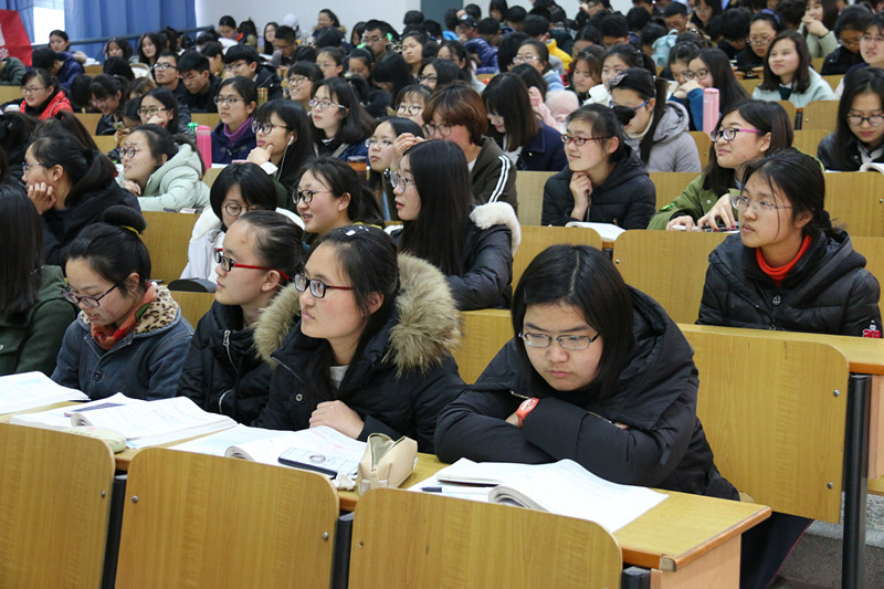 365英国上市公司优秀学子宣讲会3.jpg