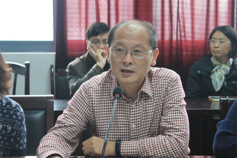 鞠少卿传达公司相关会议精神